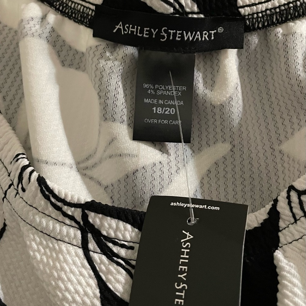 Ashley Stewart Black and White Floral Maxi Dress - Picture 4 of 4